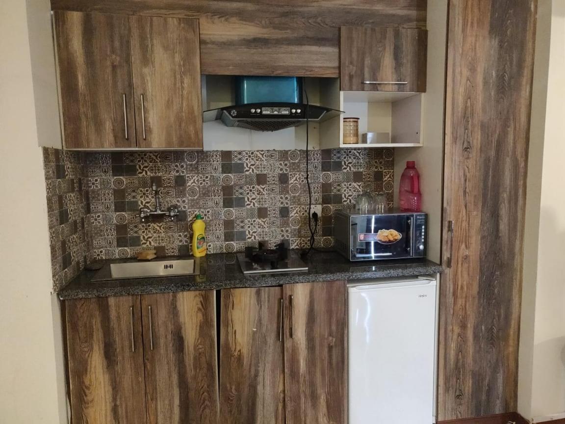 Zaib Guest House E-11 İslamabad Dış mekan fotoğraf
