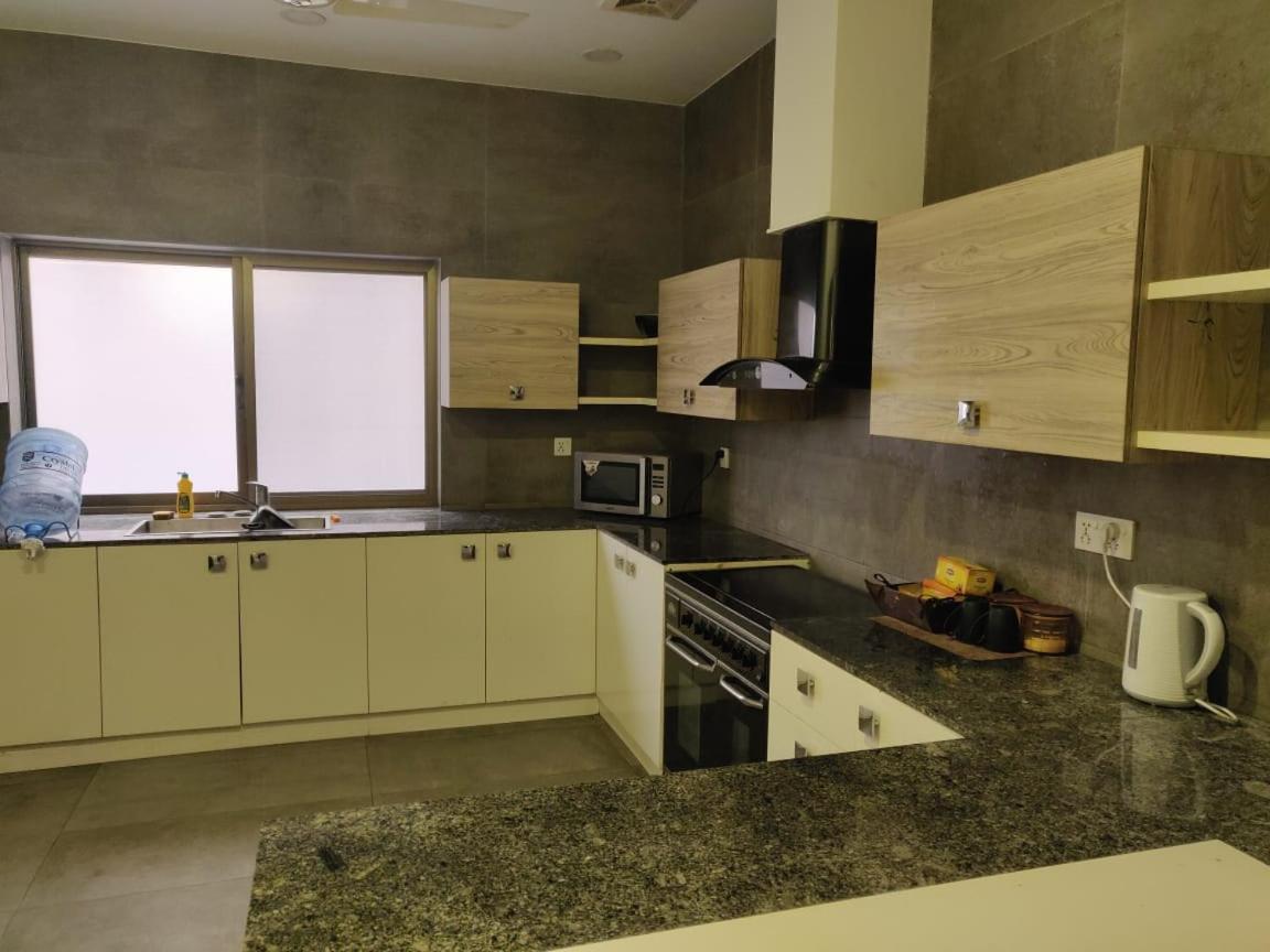 Zaib Guest House E-11 İslamabad Dış mekan fotoğraf